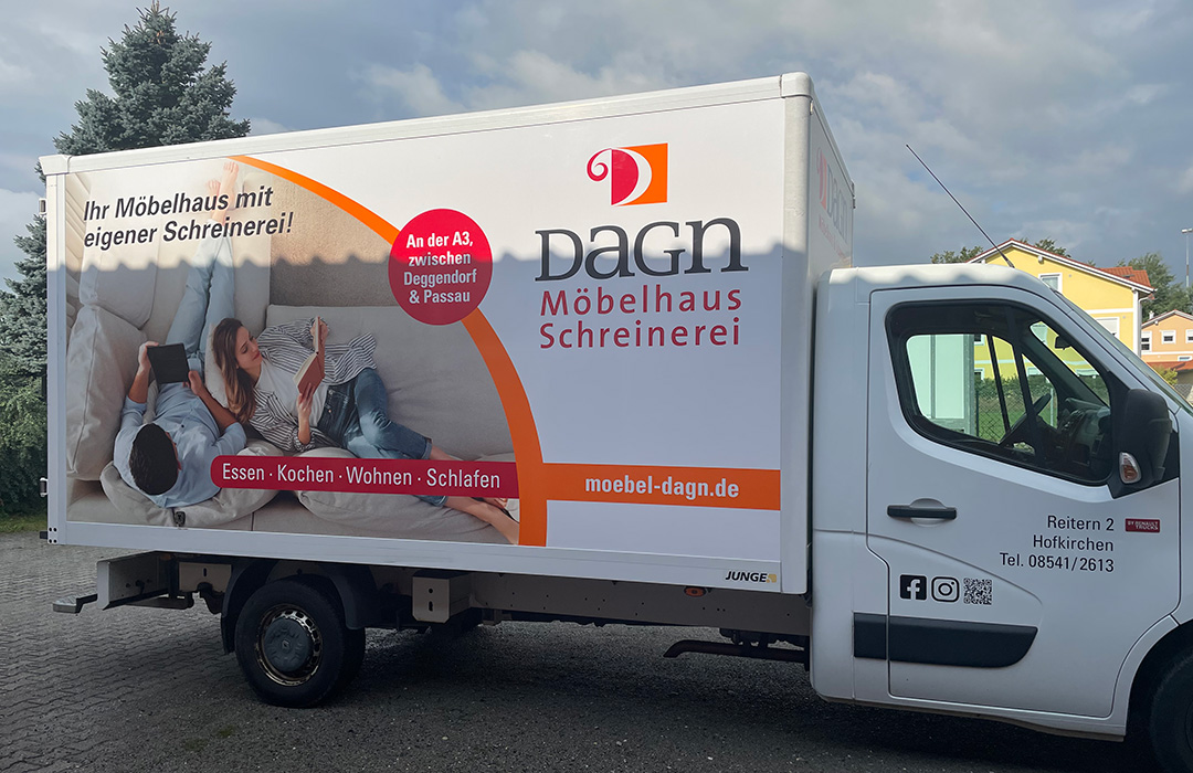 Dagn-Renault-rechte-Seite.jpg